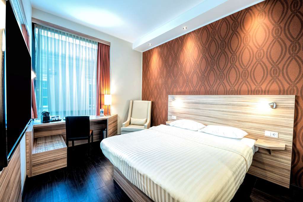 Leonardo Boutique Center 4* Linz